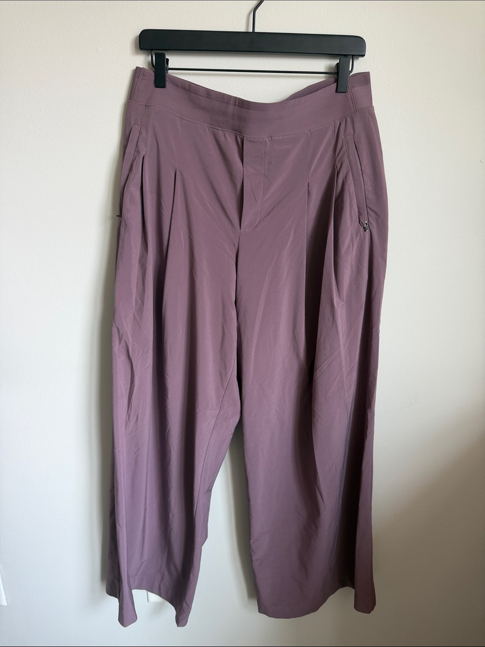 Athleta Pleated Wide-Leg Trousers in Dusty Mauve